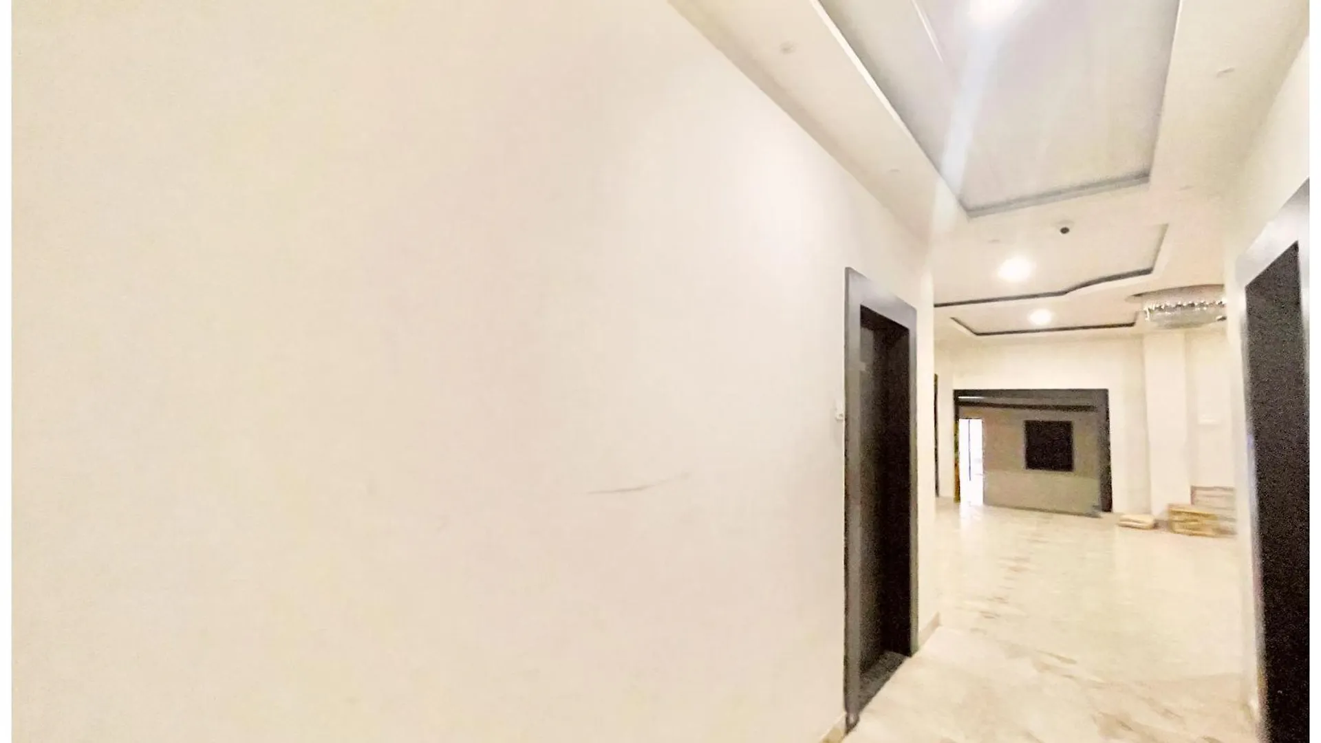 Vns - Hotel N ! Premium Neel Gagan - Warm Hospitality & Comfortable Room In Varanasi - Near Kashi Vishwanath Temple - Best Hotel In Bénarès Inde
